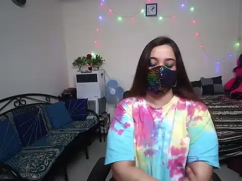 Arushisingh8888 online show from February 4, 2025, 8:35 am