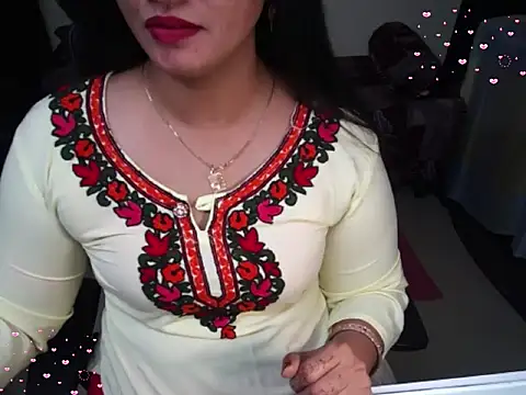 Arushisingh8888 online show from January 19, 2026, 11:25 am