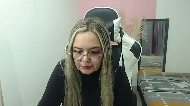 Snapshot of samy_vsn chatting on July 10, 2026, 6:10 pm samy vsn online show from July 10, 2026, 6:10 pm