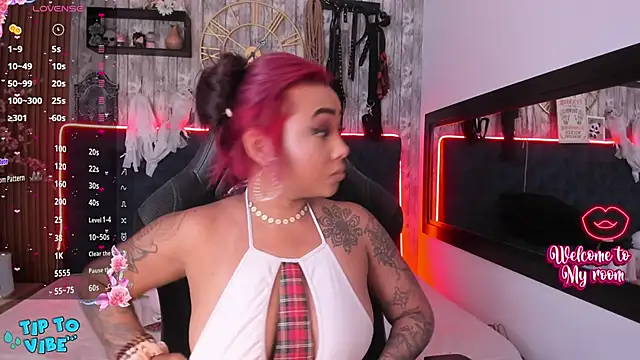 Snapshot of Neko_Misaki chatting on February 7, 2025, 12:39 pm Neko Misaki online show from February 7, 2025, 12:39 pm