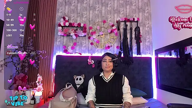 Snapshot of Neko_Misaki chatting on November 19, 2025, 12:16 pm Neko Misaki online show from November 19, 2025, 12:16 pm