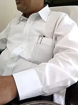 Snapshot of Hot-man39 chatting on December 7, 2024, 9:28 am Hot-man39 online show from December 7, 2024, 9:28 am