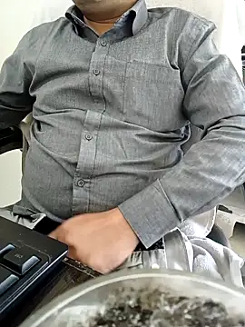 Snapshot of Hot-man39 chatting on February 22, 2025, 10:51 am Hot-man39 online show from February 22, 2025, 10:51 am