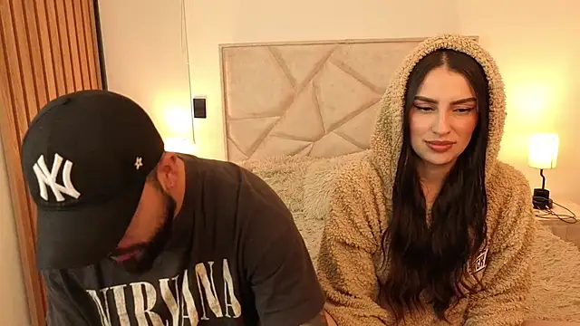 teseo and afroditha  online show from November 27, 2025, 2:24 am