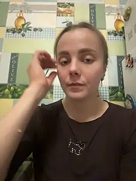 Snapshot of AlisaKissss chatting on May 4, 2026, 6:37 pm AlisaKissss online show from May 4, 2026, 6:37 pm