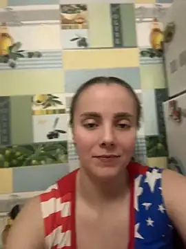 Snapshot of AlisaKissss chatting on May 13, 2026, 7:55 pm AlisaKissss online show from May 13, 2026, 7:55 pm