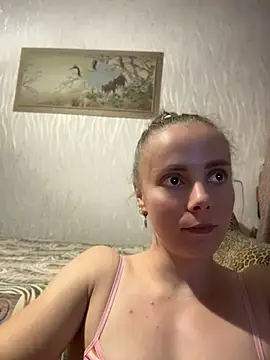 Snapshot of AlisaKissss chatting on June 25, 2026, 7:18 pm AlisaKissss online show from June 25, 2026, 7:18 pm