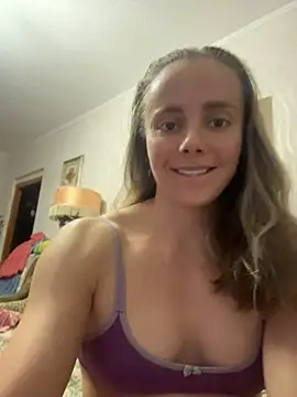 Snapshot of AlisaKissss chatting on June 28, 2026, 6:58 pm AlisaKissss online show from June 28, 2026, 6:58 pm