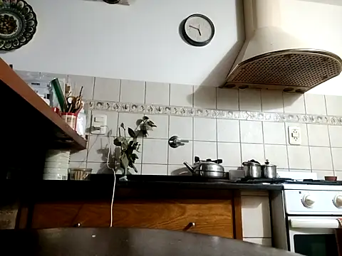 manucho2023 online show from September 28, 2025, 8:47 pm