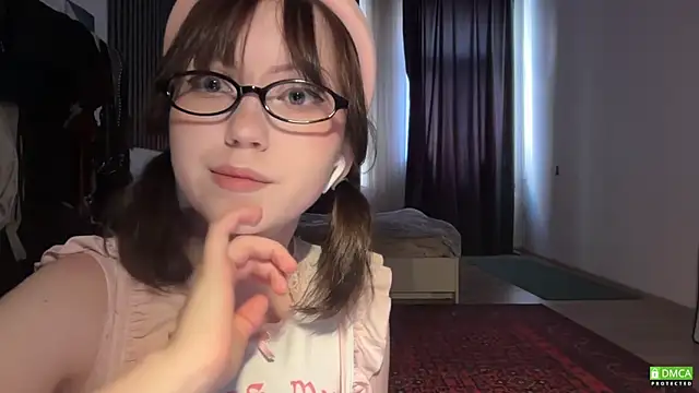 Snapshot of electric_babe chatting on June 7, 2026, 1:26 pm electric babe online show from June 7, 2026, 1:26 pm