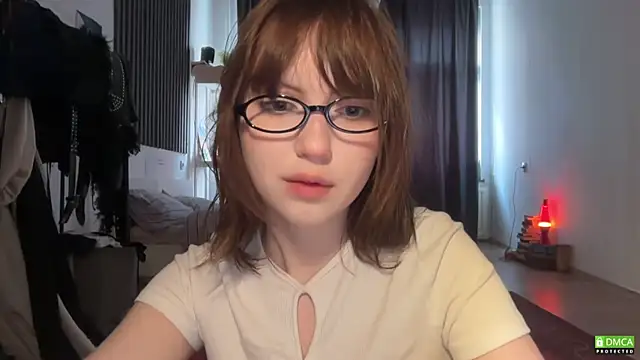 Snapshot of electric_babe chatting on July 4, 2026, 1:50 pm electric babe online show from July 4, 2026, 1:50 pm