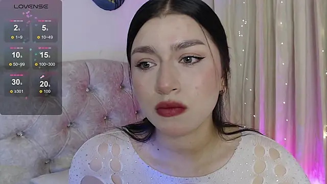 Snapshot of mily_thomson_b_ chatting on June 28, 2026, 11:00 pm mily thomson b online show from June 28, 2026, 11:00 pm