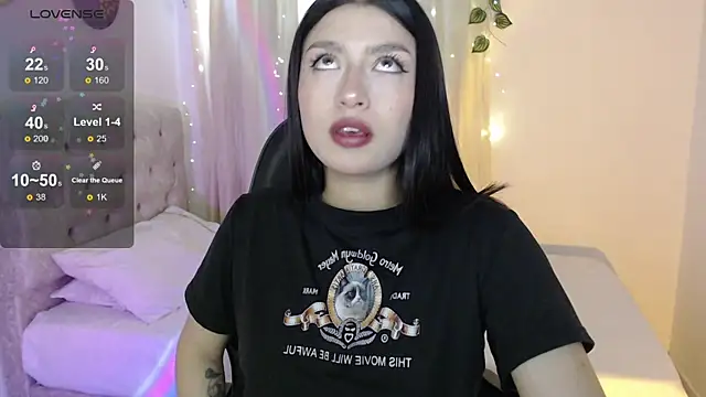 Snapshot of mily_thomson_b_ chatting on June 29, 2026, 4:40 pm mily thomson b online show from June 29, 2026, 4:40 pm