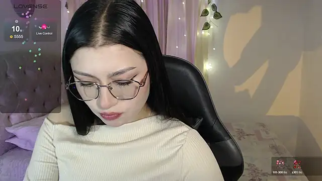 Snapshot of mily_thomson_b_ chatting on July 12, 2026, 11:51 pm mily thomson b online show from July 12, 2026, 11:51 pm