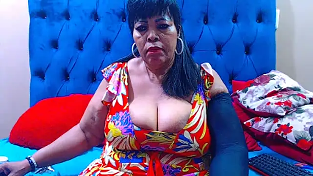 ebonycandy10 online show from March 11, 2026, 7:42 pm