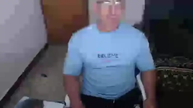 Snapshot of jefmuscle chatting on May 31, 2026, 12:34 pm jefmuscle online show from May 31, 2026, 12:34 pm