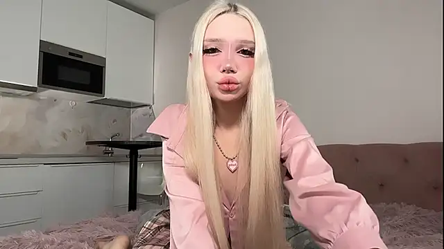 Snapshot of diaqua chatting on November 13, 2025, 12:42 am diaqua online show from November 13, 2025, 12:42 am