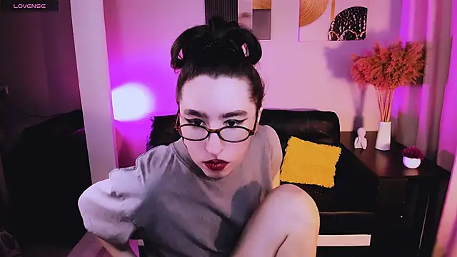 Lily xBabe online show from May 9, 2026, 10:53 am