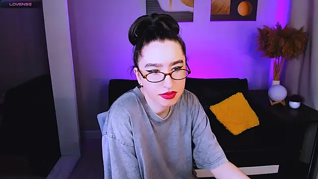 Lily xBabe online show from June 26, 2026, 2:21 pm