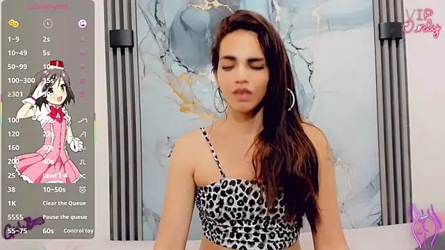 Snapshot of Rubi_30 chatting on May 6, 2026, 12:10 pm Rubi 30 online show from May 6, 2026, 12:10 pm
