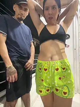 Snapshot of royalgirls_x chatting on November 8, 2025, 1:50 am royalgirls x online show from November 8, 2025, 1:50 am