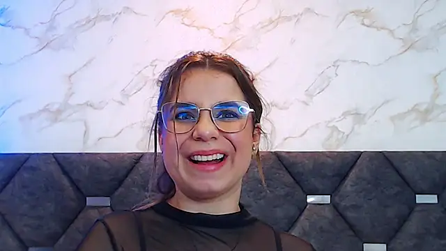 ThaniaJones online show from March 10, 2025, 9:18 pm