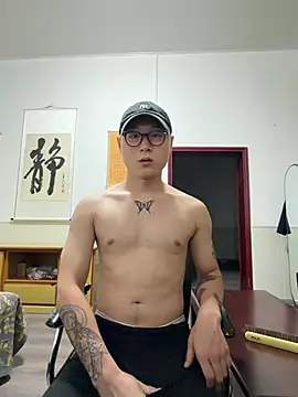 Snapshot of Eric246 chatting on July 24, 2026, 2:59 pm Eric246 online show from July 24, 2026, 2:59 pm