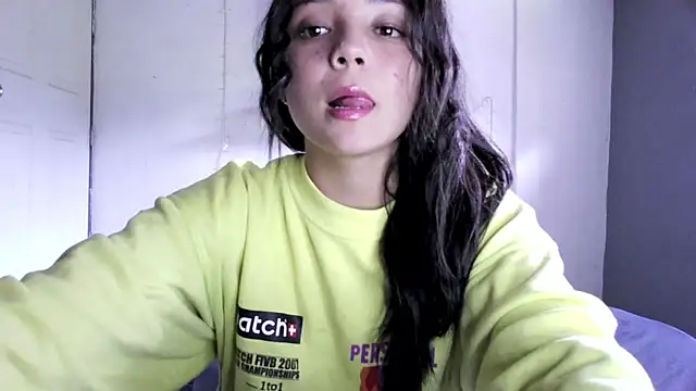 Snapshot of linzeysmith4 chatting on March 27, 2026, 4:51 pm linzeysmith4 online show from March 27, 2026, 4:51 pm