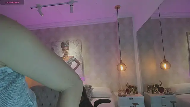 Snapshot of Shantall__ chatting on June 16, 2026, 11:13 am Shantall online show from June 16, 2026, 11:13 am