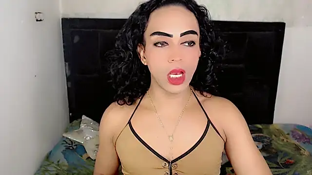 Michell Queen online show from May 3, 2026, 5:57 am