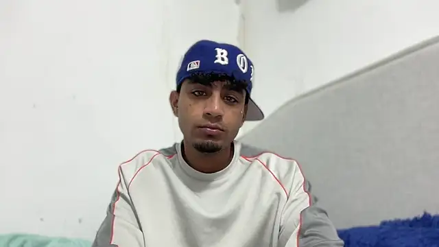 dominic brandd23 online show from September 12, 2025, 10:21 pm