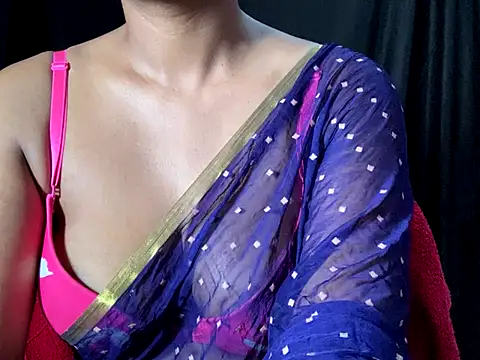 Sexy trisha  7 online show from September 22, 2025, 8:27 am