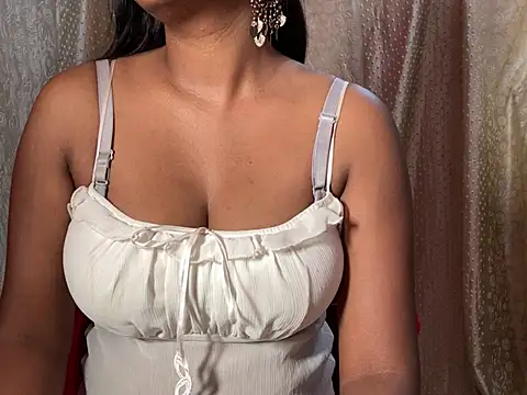 Sexy trisha  7 online show from February 28, 2026, 7:59 pm