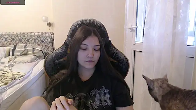 Snapshot of AlisaDevis chatting on November 8, 2025, 7:08 am AlisaDevis online show from November 8, 2025, 7:08 am