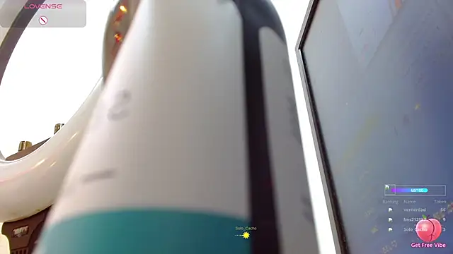 lorenapinto online show from November 6, 2025, 2:34 am