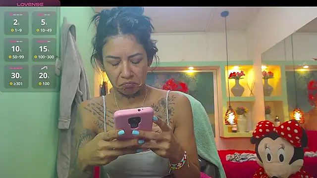 Snapshot of lorenapinto chatting on May 30, 2026, 6:05 pm lorenapinto online show from May 30, 2026, 6:05 pm