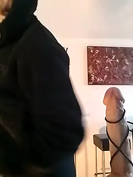 Snapshot of freyamoret chatting on December 30, 2024, 3:02 pm freyamoret online show from December 30, 2024, 3:02 pm