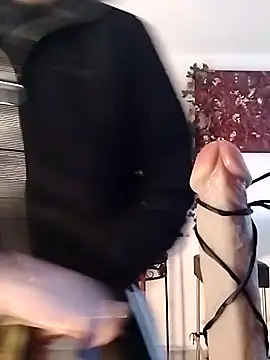 Snapshot of freyamoret chatting on March 8, 2025, 6:32 am freyamoret online show from March 8, 2025, 6:32 am