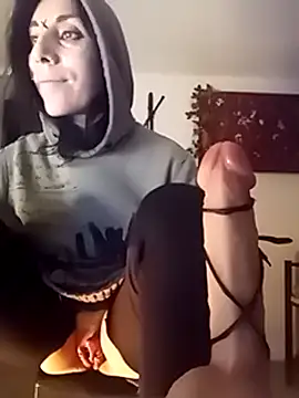 Snapshot of freyamoret chatting on March 14, 2025, 5:02 pm freyamoret online show from March 14, 2025, 5:02 pm