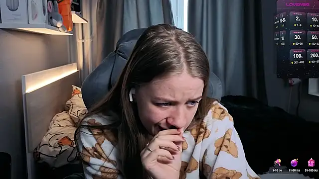 candy maggie online show from March 13, 2025, 12:13 pm