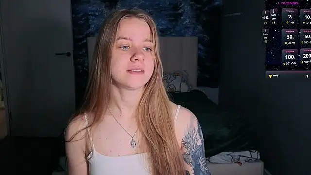 Snapshot of candy_maggie chatting on May 27, 2026, 5:10 pm candy maggie online show from May 27, 2026, 5:10 pm