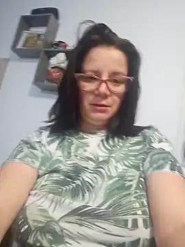 Snapshot of KristenVega chatting on January 29, 2025, 8:04 pm KristenVega online show from January 29, 2025, 8:04 pm