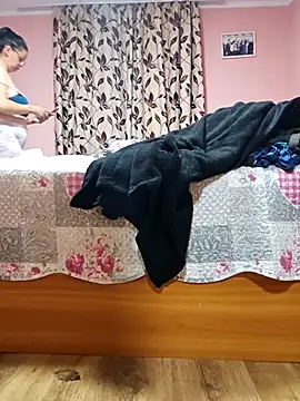 Snapshot of KristenVega chatting on September 29, 2025, 7:02 am KristenVega online show from September 29, 2025, 7:02 am