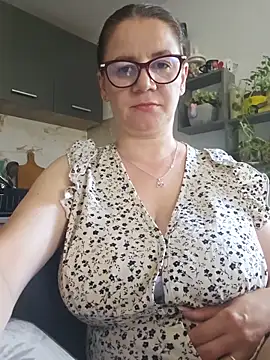 KristenVega online show from June 17, 2026, 7:55 am