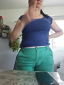 KristenVega online show from July 29, 2026, 9:18 am
