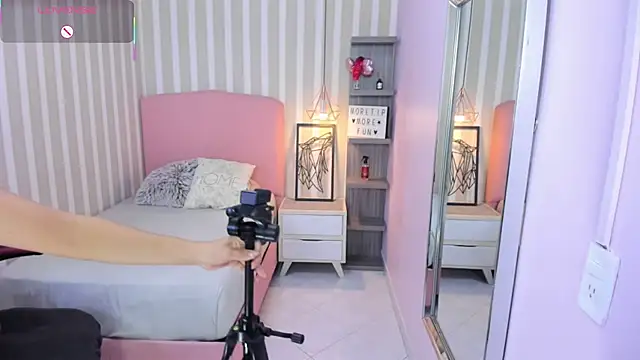 AMELIETARSON online show from September 22, 2025, 7:38 pm