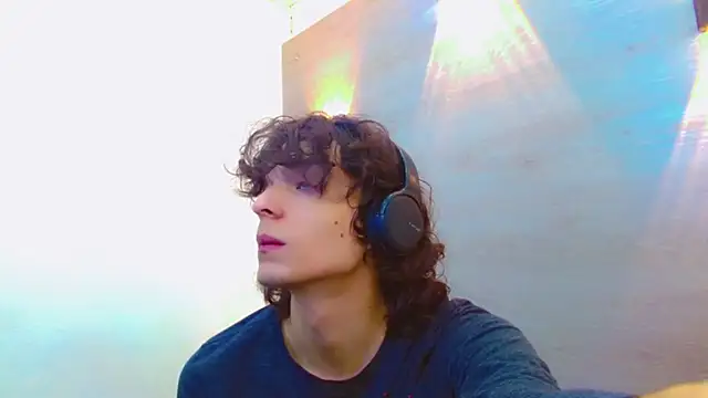 Snapshot of Sr_BonnyEthan chatting on September 16, 2025, 1:56 pm Sr BonnyEthan online show from September 16, 2025, 1:56 pm