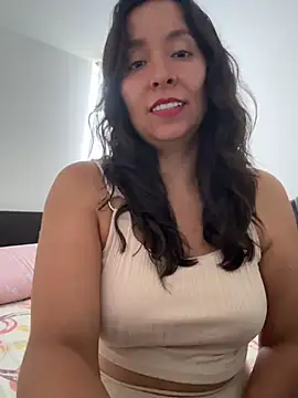 emely sexx20 online show from June 30, 2026, 10:44 pm
