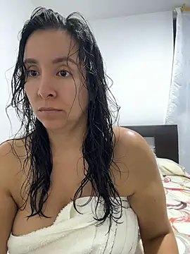 emely sexx20 online show from July 1, 2026, 11:48 pm