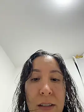 emely sexx20 online show from July 16, 2026, 2:17 am